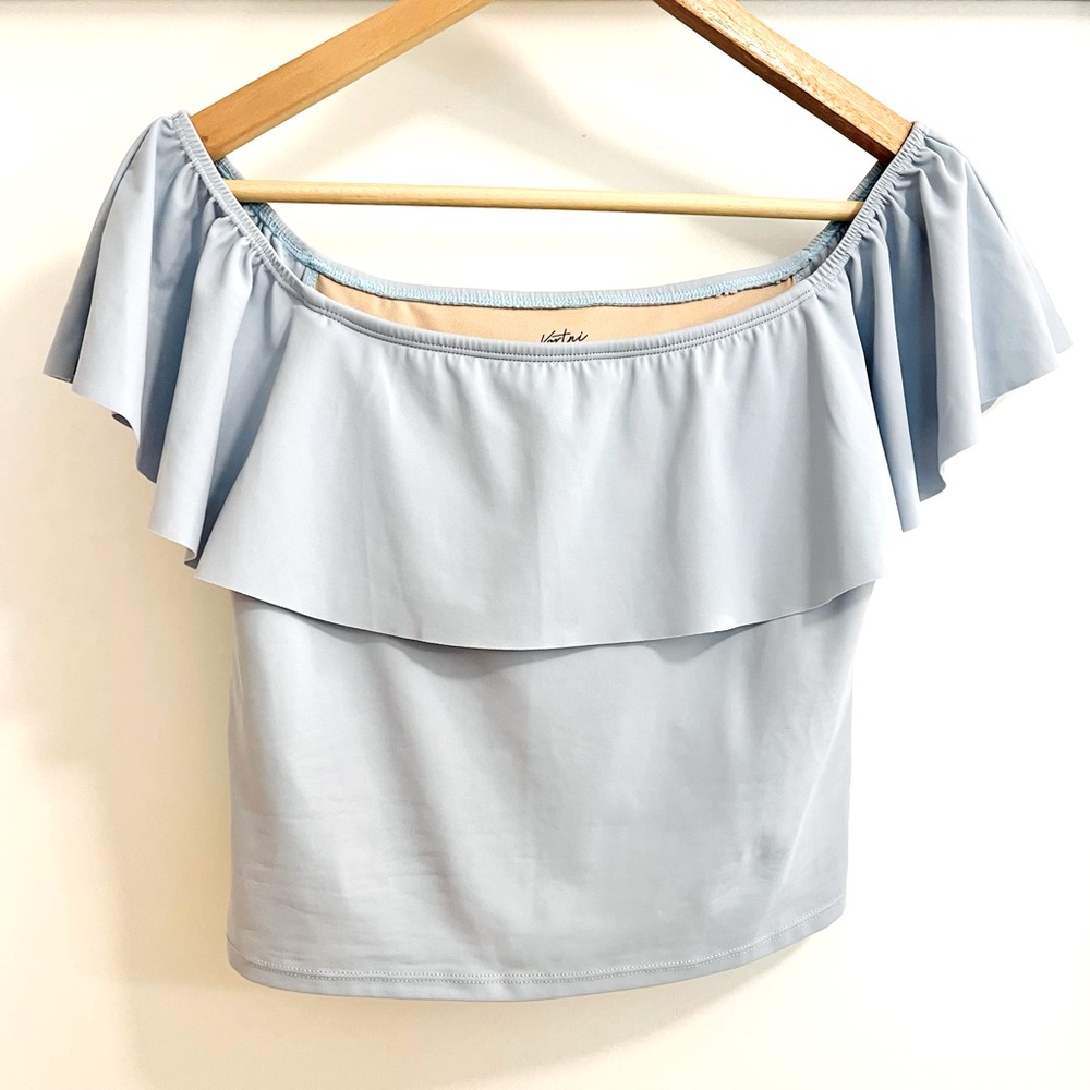 Kortni Jeane Ruffled Around Top Medium Light Blue
